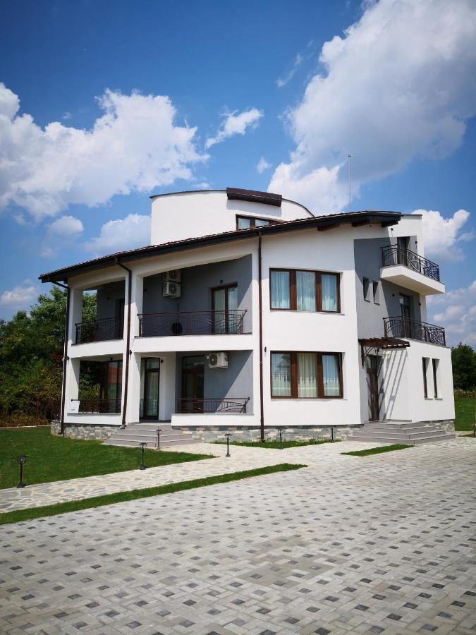 Pensiunea Casa Hortopan Târgu Jiu Exterior foto